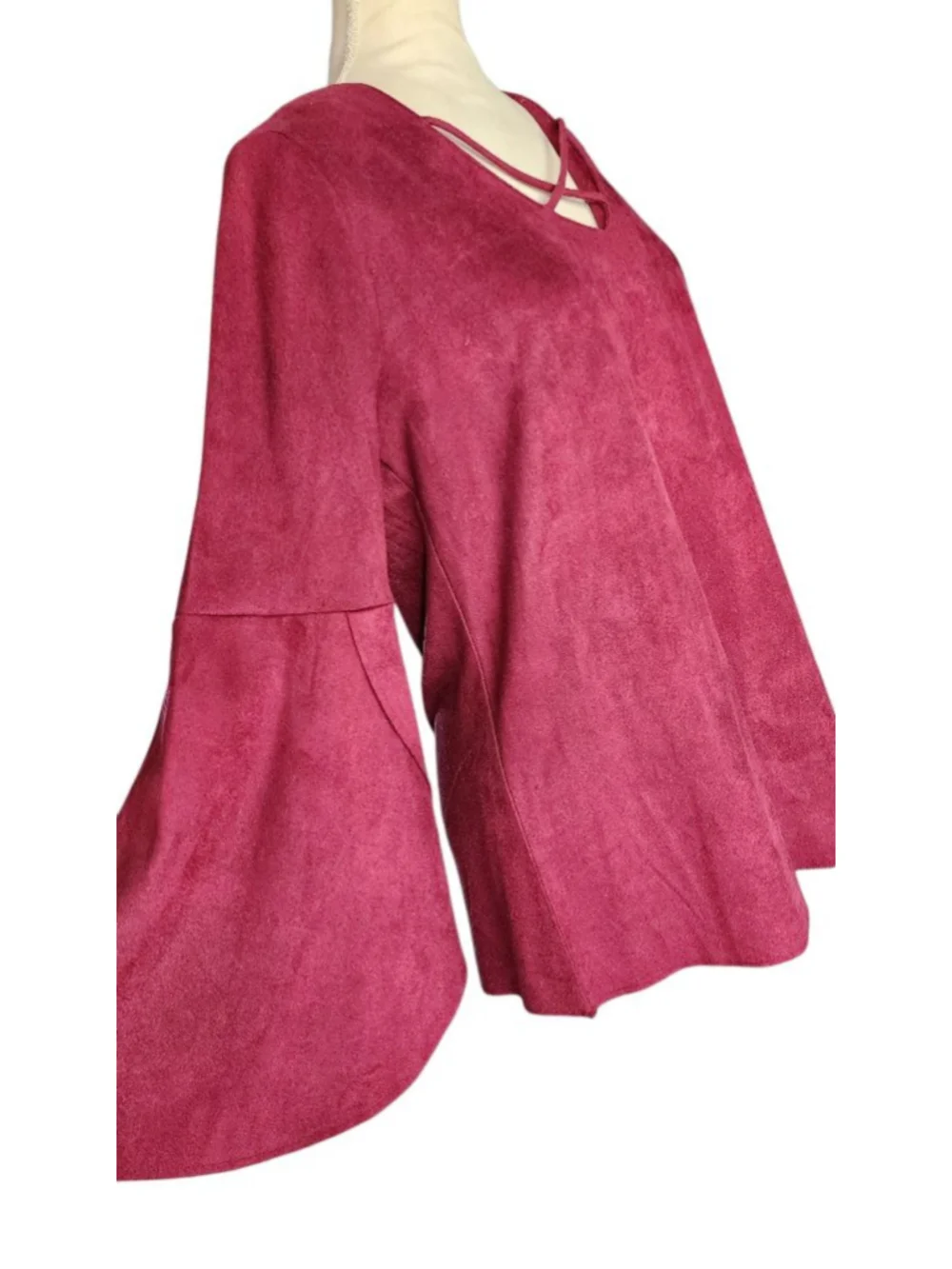 Joh Womens Burgundy Faux Suede Bell Sleeve Tunic Top M Keyhole Crisscross Blouse